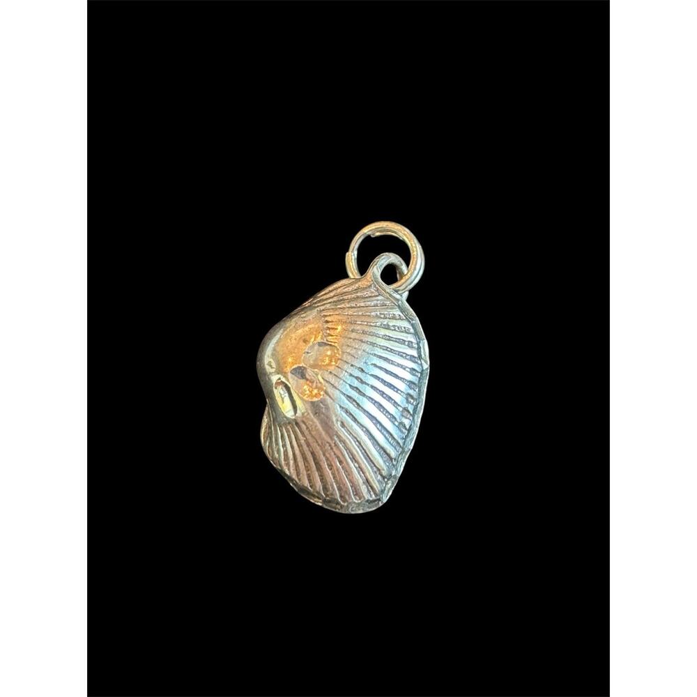 Sterling Silver Oyster Shell Beach Ocean Charm Pendant 925